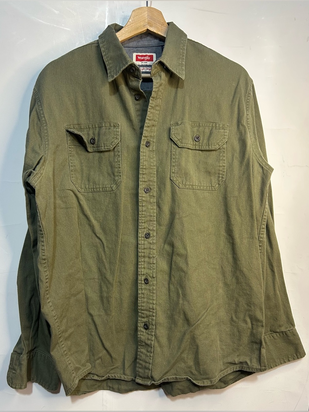Wrangler Flex For Comfort Olive Green Button Front Long Sleeve Shirt Medium
